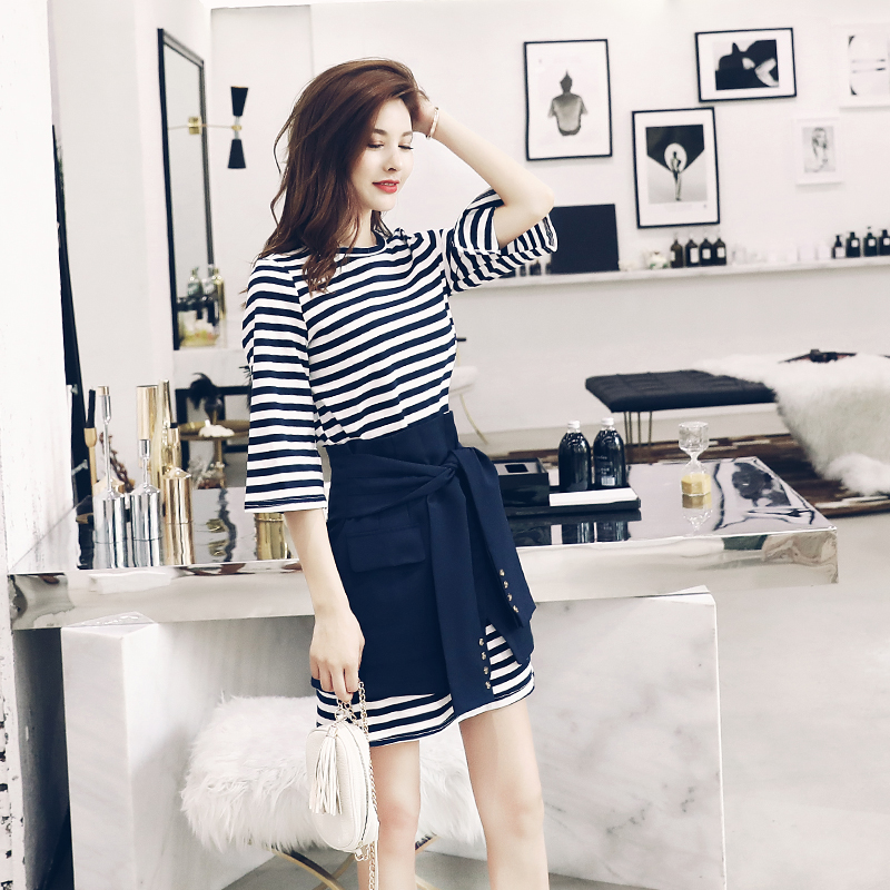 淑女時尚2018秋季新款條紋連衣裙兩件套chic風收腰顯瘦氣質套裝