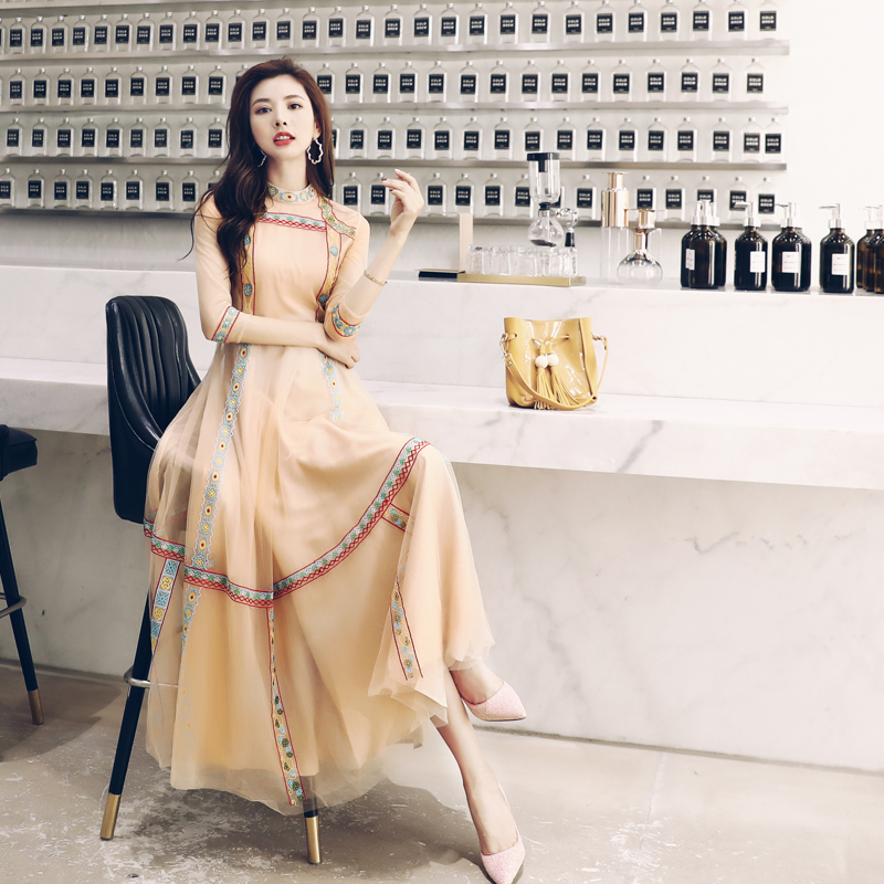 名媛氣質網紗刺繡歐洲站秋款連衣裙繡花長裙歐貨女神范中長款裙子