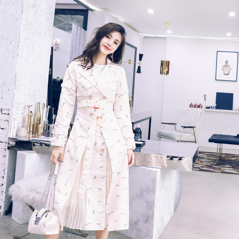 名媛2018秋冬新款歐美女裝中長外套長袖收腰顯瘦復古印花風衣大衣