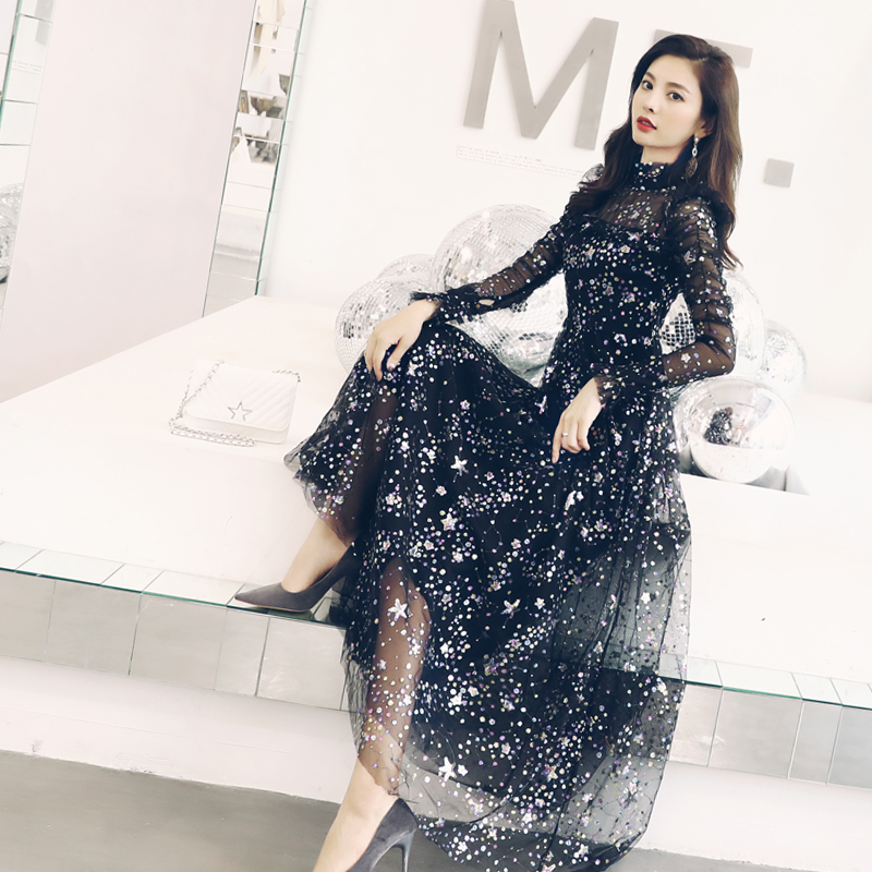 甜美公主風2018秋季新款長袖半高領高腰鏤空釘珠荷葉邊連衣裙潮