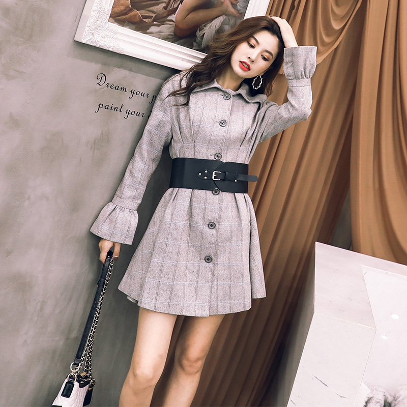 連衣裙復古chic早秋裝女2018新款中長款收腰格子中長款網紅裙子潮
